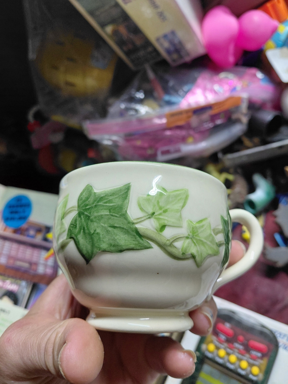 vintage Franciscan Ivy earthenware footed tea cup featuring raised green ivy lea